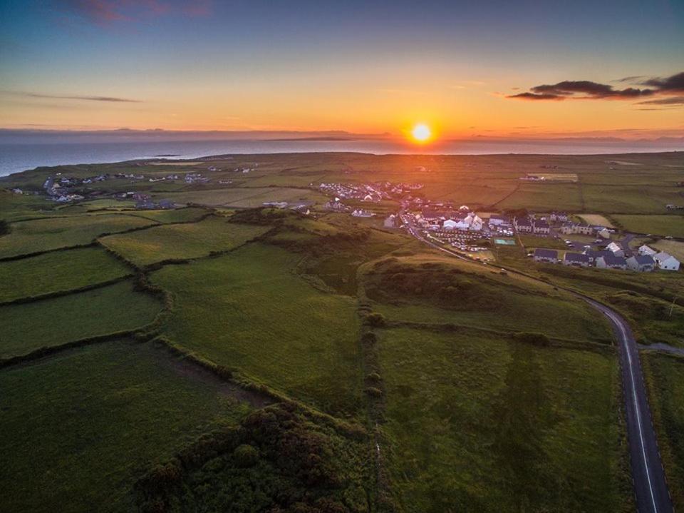 Cullinan'S Guesthouse Doolin Esterno foto